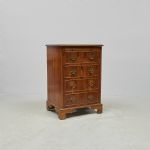 1374 6304 CHEST OF DRAWERS